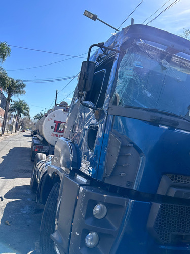 Ford Cargo Volcado Poco Andando Tractor Cabina Dormitorio
