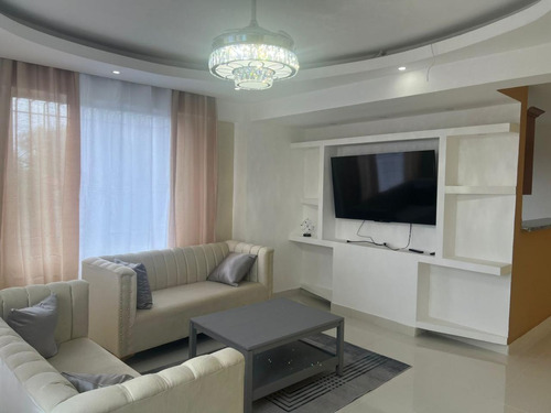 Apartamento Amueblado En Alquiler