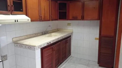 Venta Apartamento Piso Quinto Sin Asensor Barrio Troncal