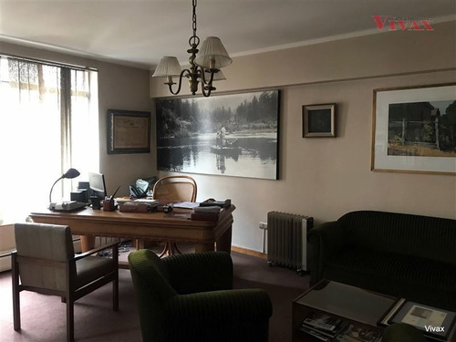 Oficina En Venta De 4 Privados En Santiago