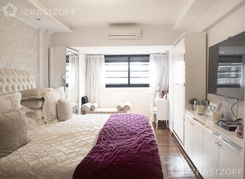 Imagen 10 de 15 de Tres Suites Con Cochera Y Piscina.