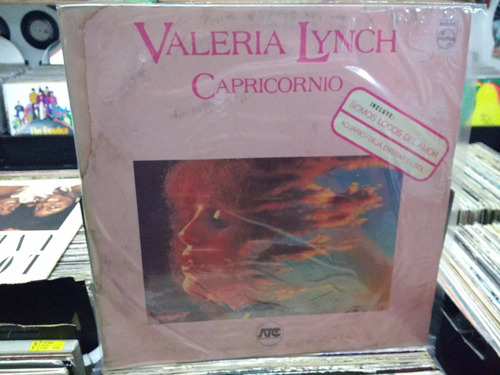 Valeria Lynch Capricornio  Lp Lacapsula