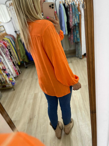 Imagen 3 de 9 de Blusa Cuello Mao Manga Larga De Lino The Big Shop