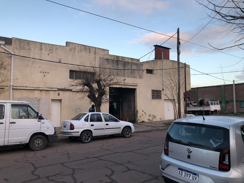 Imagen 20 de 23 de Casa, Galpones Y Oficina S/cuatro Lotes, Bº San Martin Bahía Blanca U$s 240000