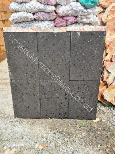 Cantera Laminada Negra De 40x60