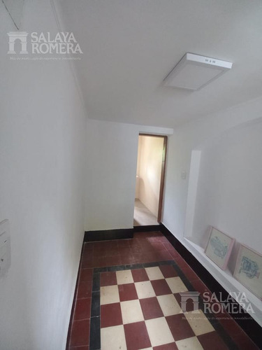 Imagen 25 de 30 de Casa En Venta Olivos 4 Dormitorios