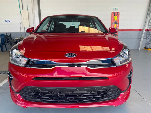Imagen 4 de 14 de Kia Rio Mecanico 2022