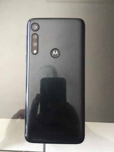 Imagem 2 de 3 de Motog8 Play Com Carregador Funcionando Perfeitamente