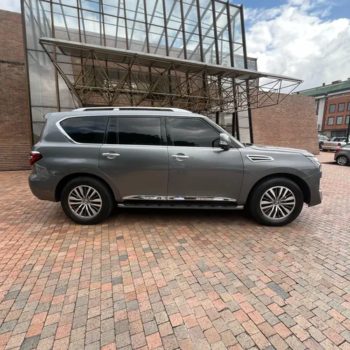 Nissan Patrol 5.6 Y62 King