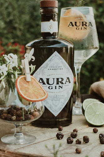 Imagen 6 de 7 de Aura Gin Handcrafted Premium London Dry 700ml