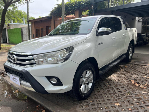 Toyota Hilux 2.8 Cd Srv 177cv 4x4