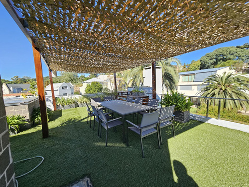 Espectacular Casa En Barrio Semi Privado