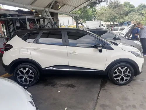 Renault Captur 2.0 Intens Automática