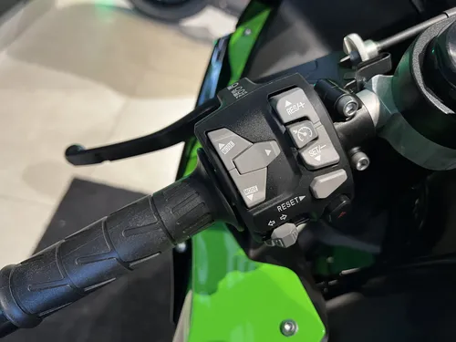 033 - Kawasaki Ninja Zx10 - Bmw S1000rr | MercadoLivre 033 - Kawasaki Ninja Zx10 - Bmw S1000rr | MercadoLivre