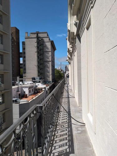 Imagen 7 de 30 de Edificio Liberty 25 De Mayo Esquina Ituzaingó
