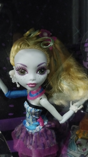Monster High Lagoona Blue Dot Dead Gorgeous, Mattel 2011 (Usado)