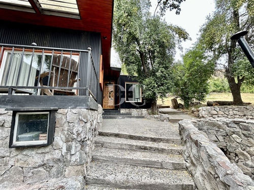 Casa En Venta De 2 Dorm. En Colina