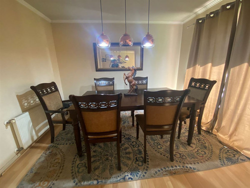 Casa En Venta De 4 Dorm./3 Baños/pieza Y Baño De Servicio
