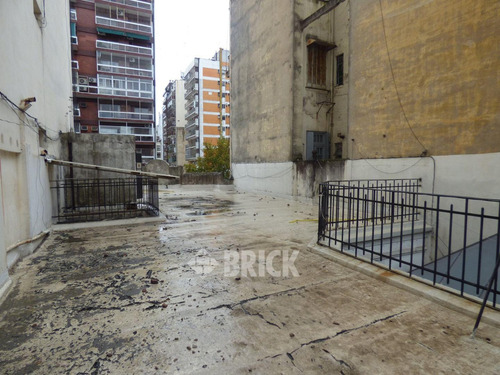 Lote De 8.66x25.75 Mts En Pueyrredon Y Santa Fe - Hoy Espect Local Y 2 Ph C/entr Indep