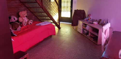 Imagen 2 de 9 de Duplex En Venta Castelar Norte