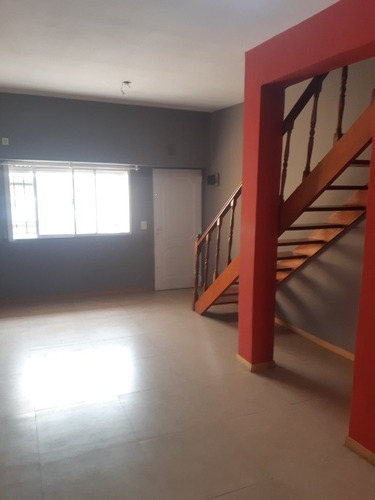 Imagen 5 de 14 de Duplex En Venta En Lanus Oeste