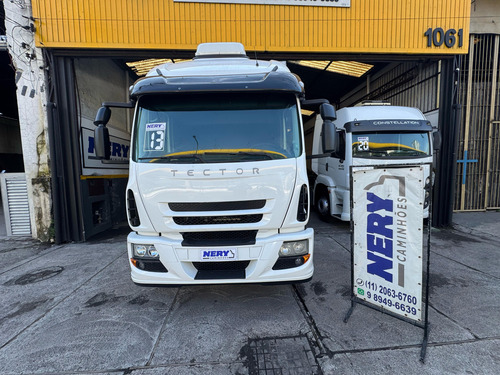 Iveco Tector 240e28s 2012/2013 Baú 8,50 X 2.95