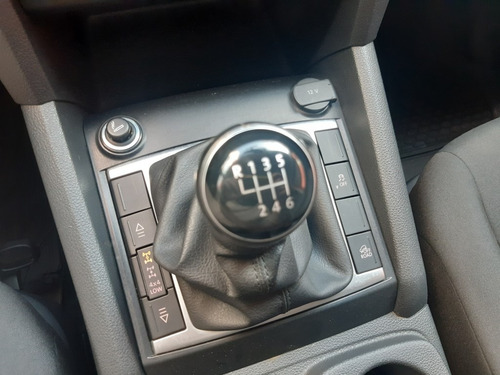 Imagen 14 de 15 de Volkswagen Amarok Trendline 2.0 Cd Tdi 4x4 0 Km 2022