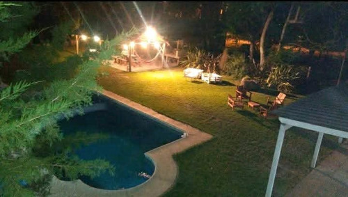 Vendo Casa Quinta Ubicada En Tomas Jofre - Mercedes Bs. As.