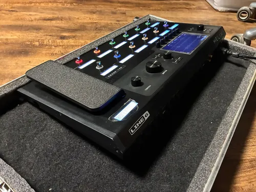 Pedal De Efeito Line 6 Helix Floor Preto - Excelente Estado