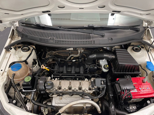 Imagen 13 de 15 de Volkswagen Gol Hb Trendline Tm 2017