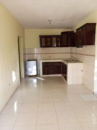 Venta De Casa De 4 Tareas En Monte Plata, República Dominicana