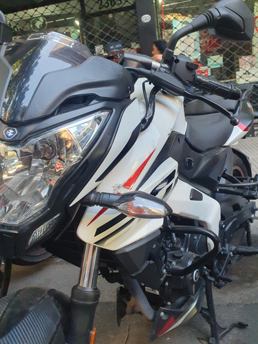 Rouser Ns 200 2024