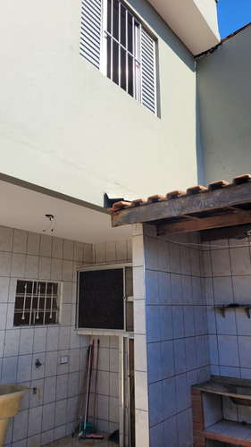 Casa Com 3 Dormitórios, 3 Banheiros, 1 Vaga E 1 Suíte