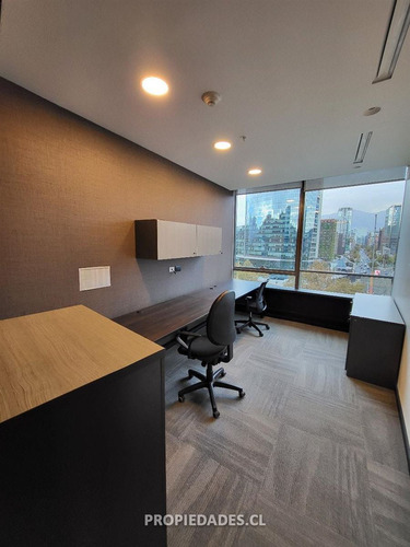 Oficina En Arriendo En Las Condes Impecable Parque Titanium