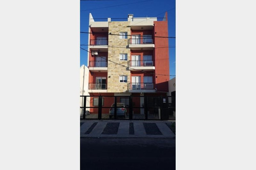 Departamento  En Venta Ubicado En Villa Luzuriaga, La Matanza, G.b.a. Zona Oeste