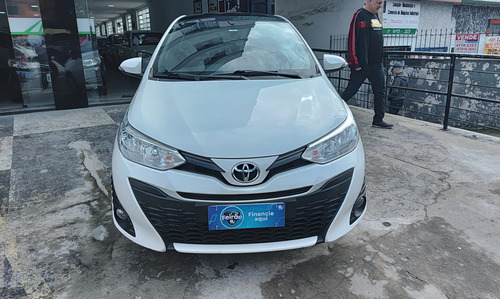 Toyota Yaris 1.3 16V FLEX XL PLUS TECH MULTIDRIVE