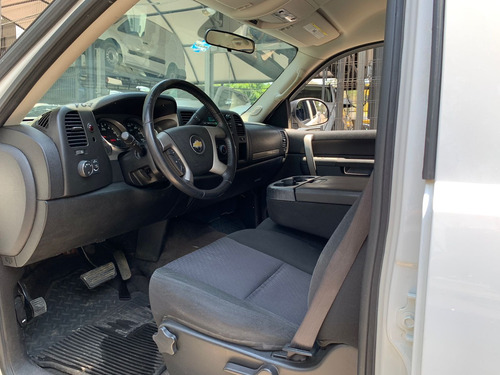 Chevrolet Cheyenne 5.3 2500 Crew Cab B 4x4 Mt
