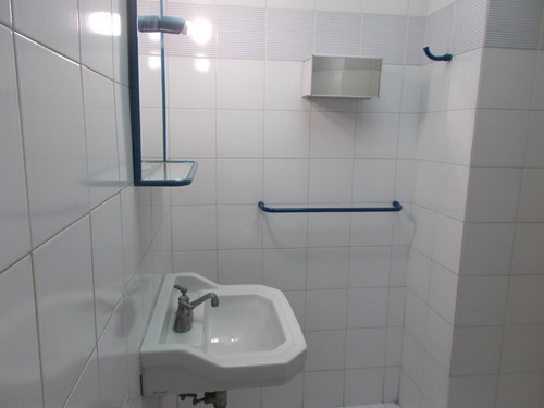Imagen 10 de 10 de Excelente Oficina Con Vigilancia Privada Av Urdaneta