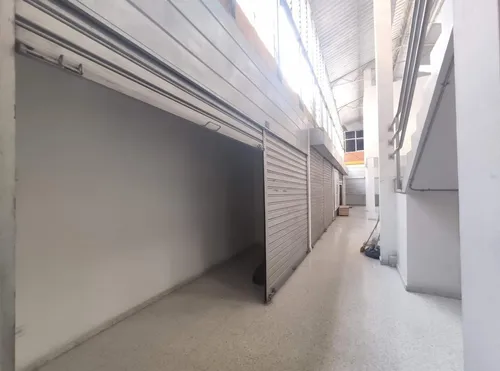 Local En Arriendo En Centro. Cod A21777