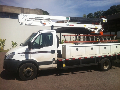 Imagem 2 de 9 de Locação Cesto Aéreo Isolado Imap 46kv 13,5m