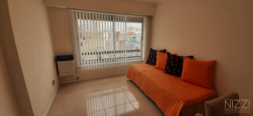 Imagen 3 de 13 de 2 Amb Calle Reciclado Y Amoblado - Centro - Ref: 1476
