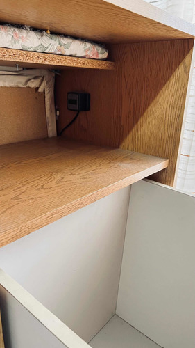 Imagen 2 de 8 de Mueble De Planchado