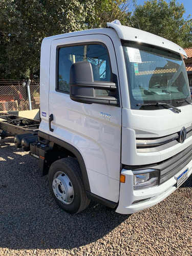 Imagem 3 de 9 de Volkswagen 9-170 Prime Drc 4x2
