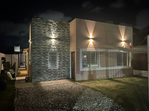 Imagen 22 de 22 de Preciosa Casa, Como A Estrenar, En Excelente Ubicación.