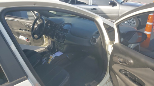 Fiat Punto 1.6 Sporting Uconnect + Nav Blackmotion