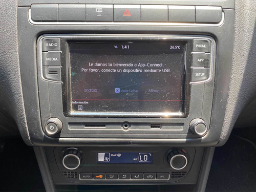 Imagen 9 de 15 de Volkswagen Vento 2018 1.6 Highline Mt