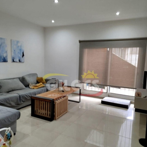 Venta De Casa 5 Amb. En Ramos Mejia Con Fdo. Con Quincho