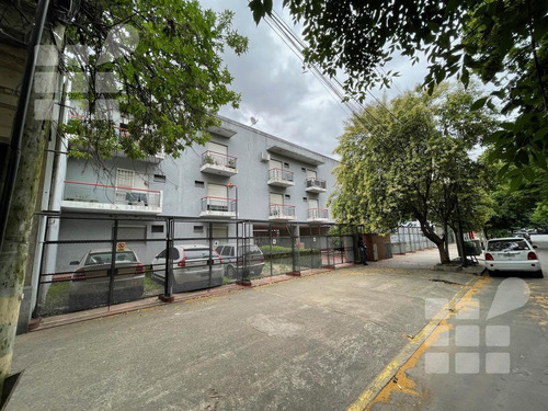 Imagen 2 de 20 de Departamento - La Plata