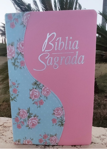 Bíblia Feminina Letra Gigante Com Harpa Promoçao