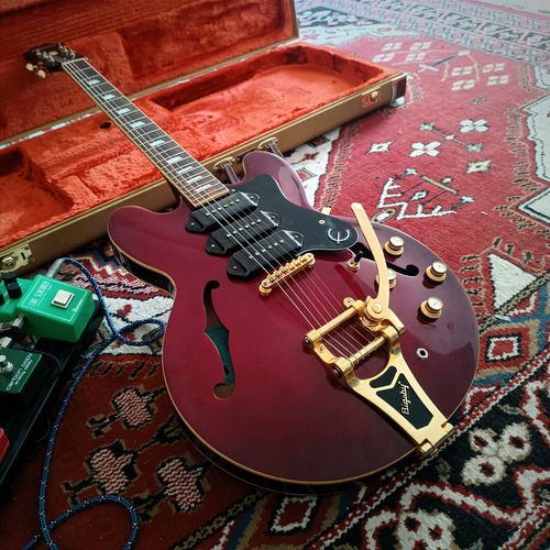 Epiphone Riviera P-93 ( Sheraton, Casino, Dot, 335) Diestro Rojo Palo De Rosa (Usado)